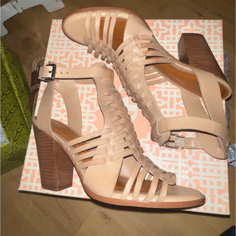 Gianni Bini Heel 9.5